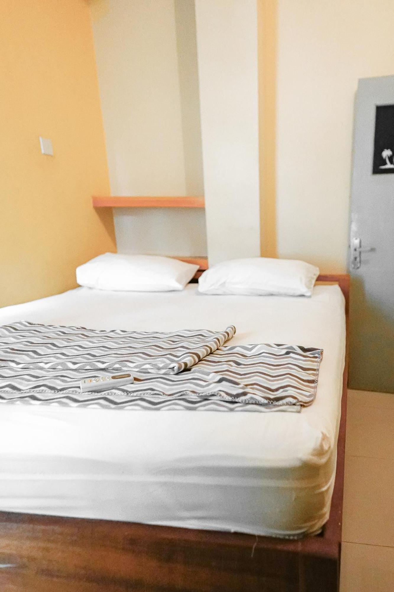 Kokos Hostel Padang City Zewnętrze zdjęcie