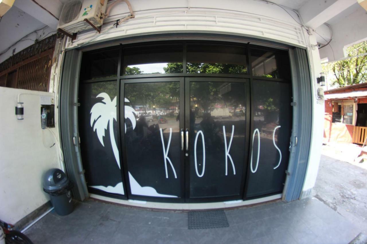 Kokos Hostel Padang City Zewnętrze zdjęcie