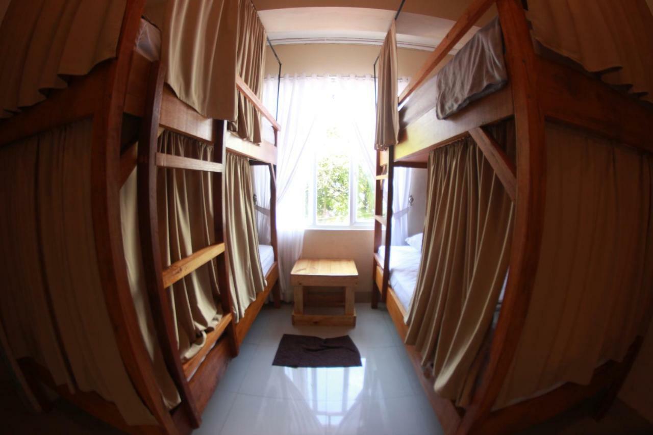 Kokos Hostel Padang City Zewnętrze zdjęcie