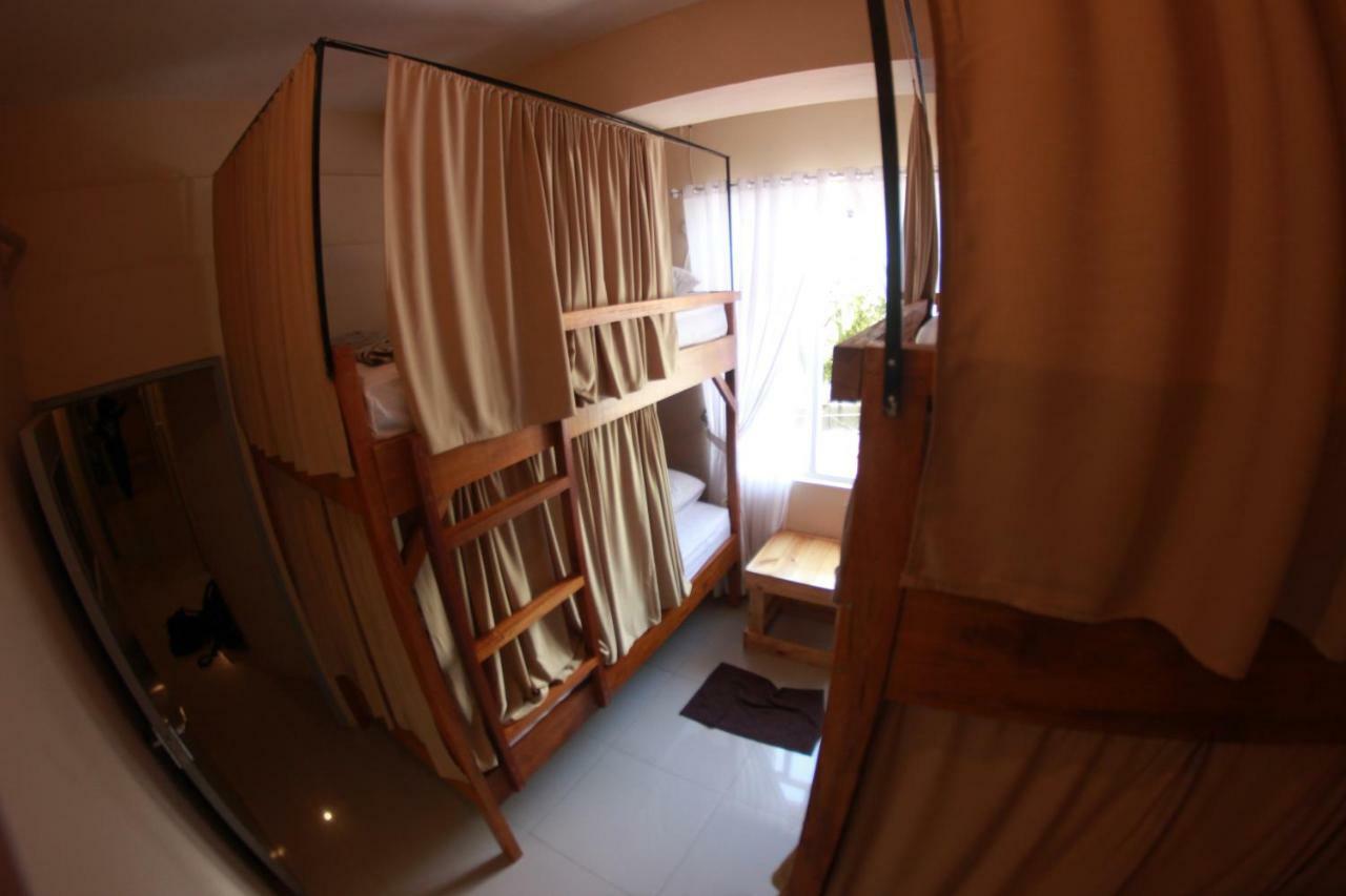 Kokos Hostel Padang City Zewnętrze zdjęcie